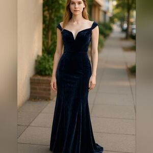 CITY VIBE. Elegant Maxi Dress Navy Blue Off-Shoulder Evening Gown. Size 5